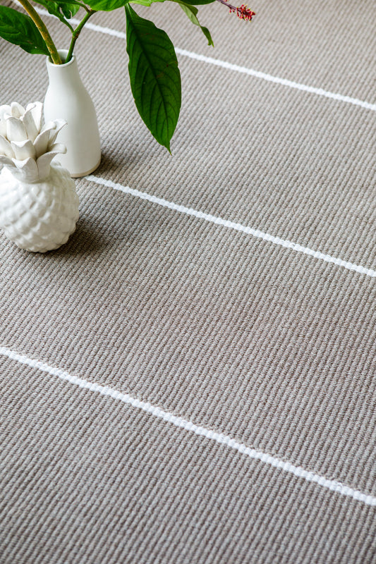 FINI PIEDRA & OFF WHITE